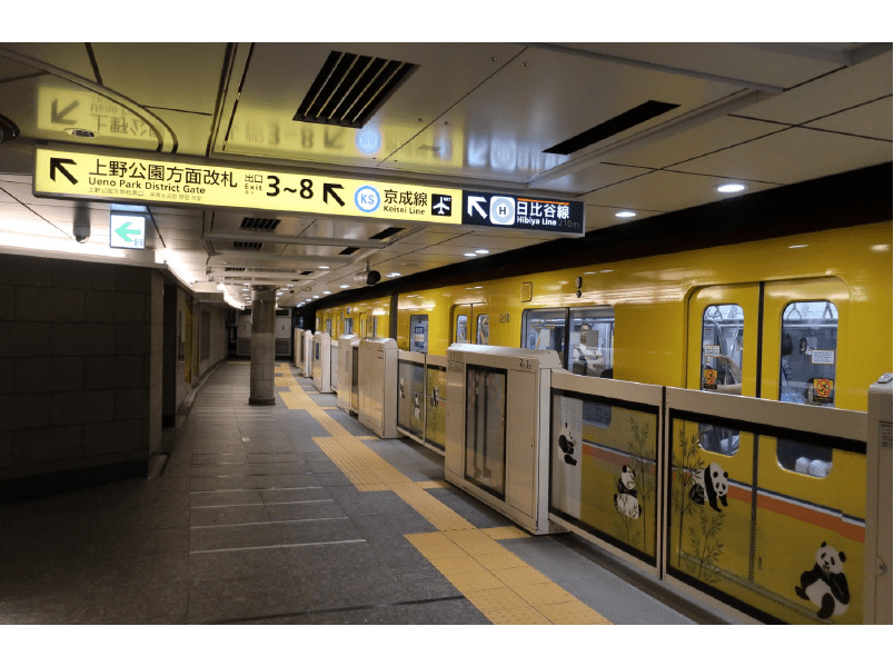 銀座線上野駅プラットフォーム・床防滑・防汚コーティング（床自然石面）